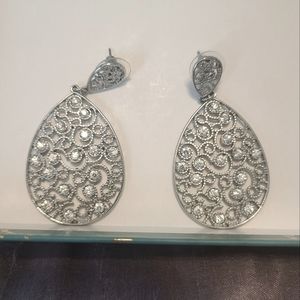 💥Silver TearDrop Earrings